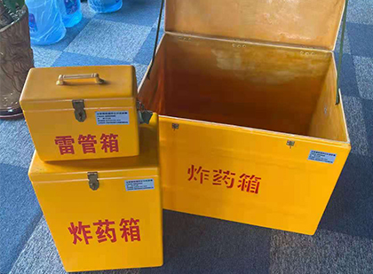 和静玻璃雷管箱生产标准全解析：安全、性能与合规的基石